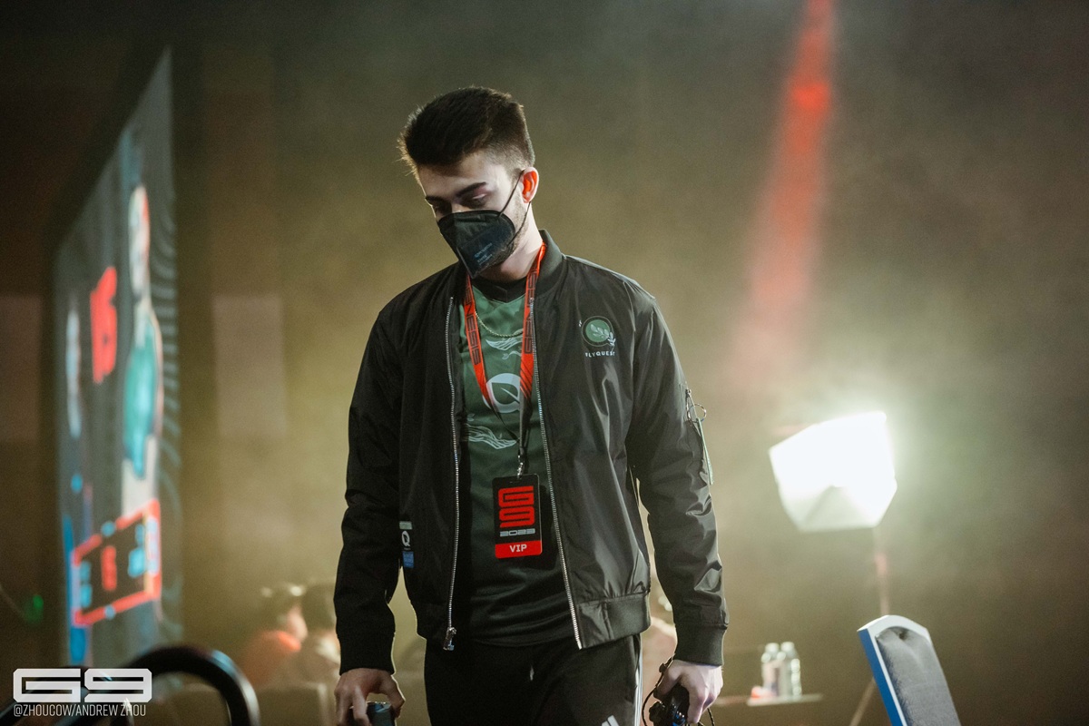 Jmook onstage