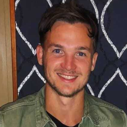 Brett Curtis